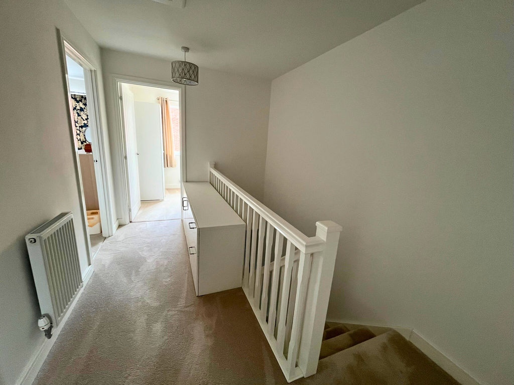 8 Bullrush Close